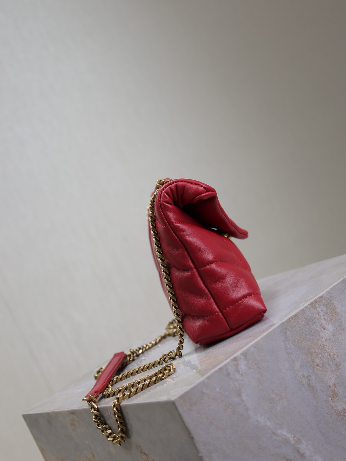 084 YSL 759337