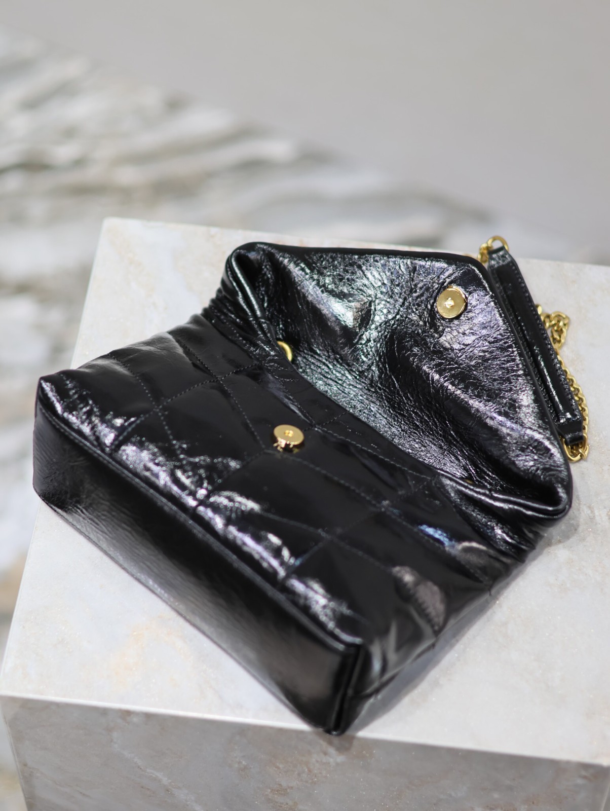 083 YSL 759337
