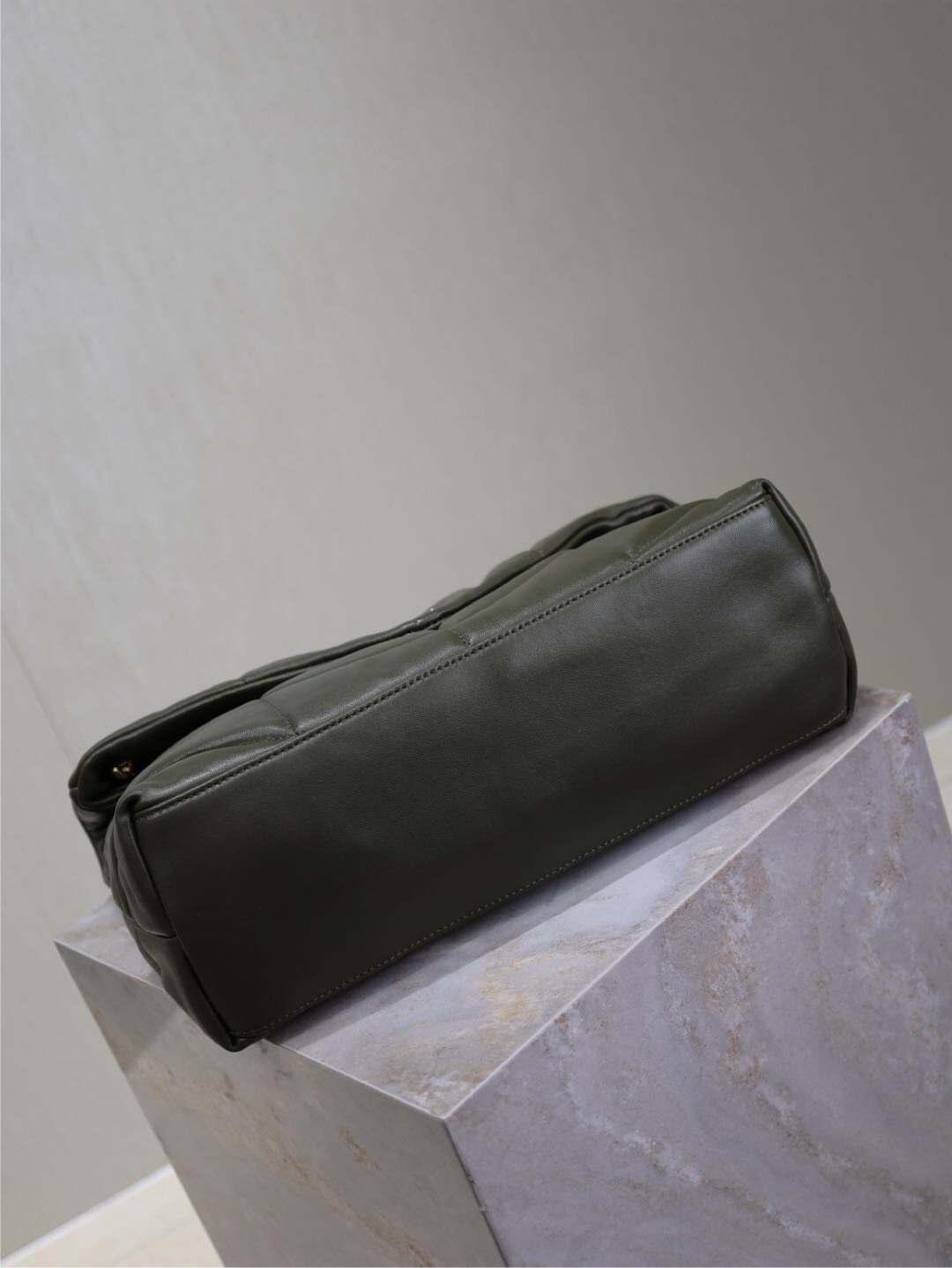 069 YsL 577475