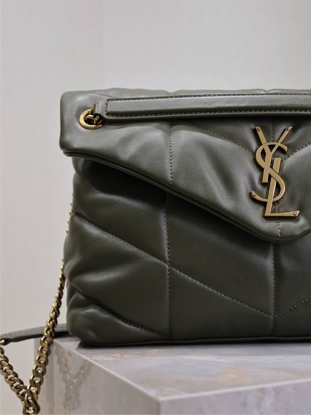 069 YsL 577475