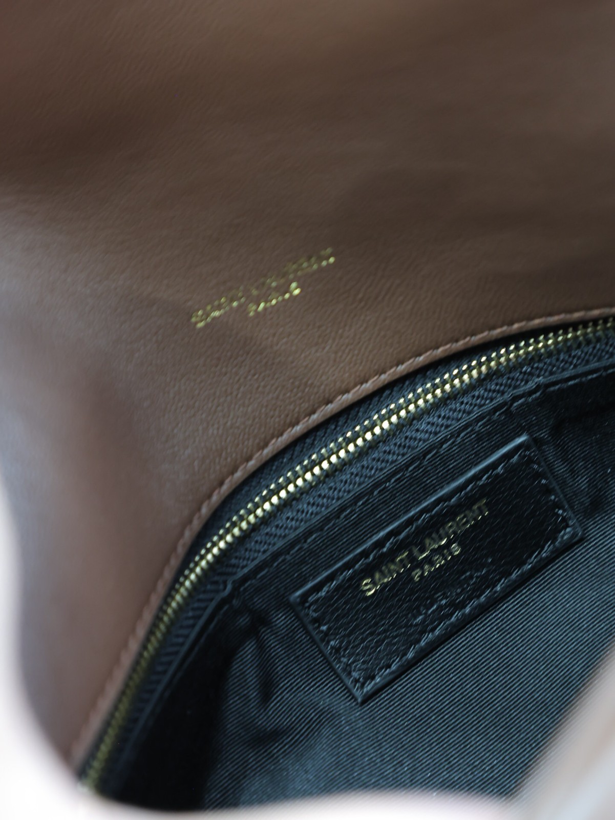 068 YSL 577475