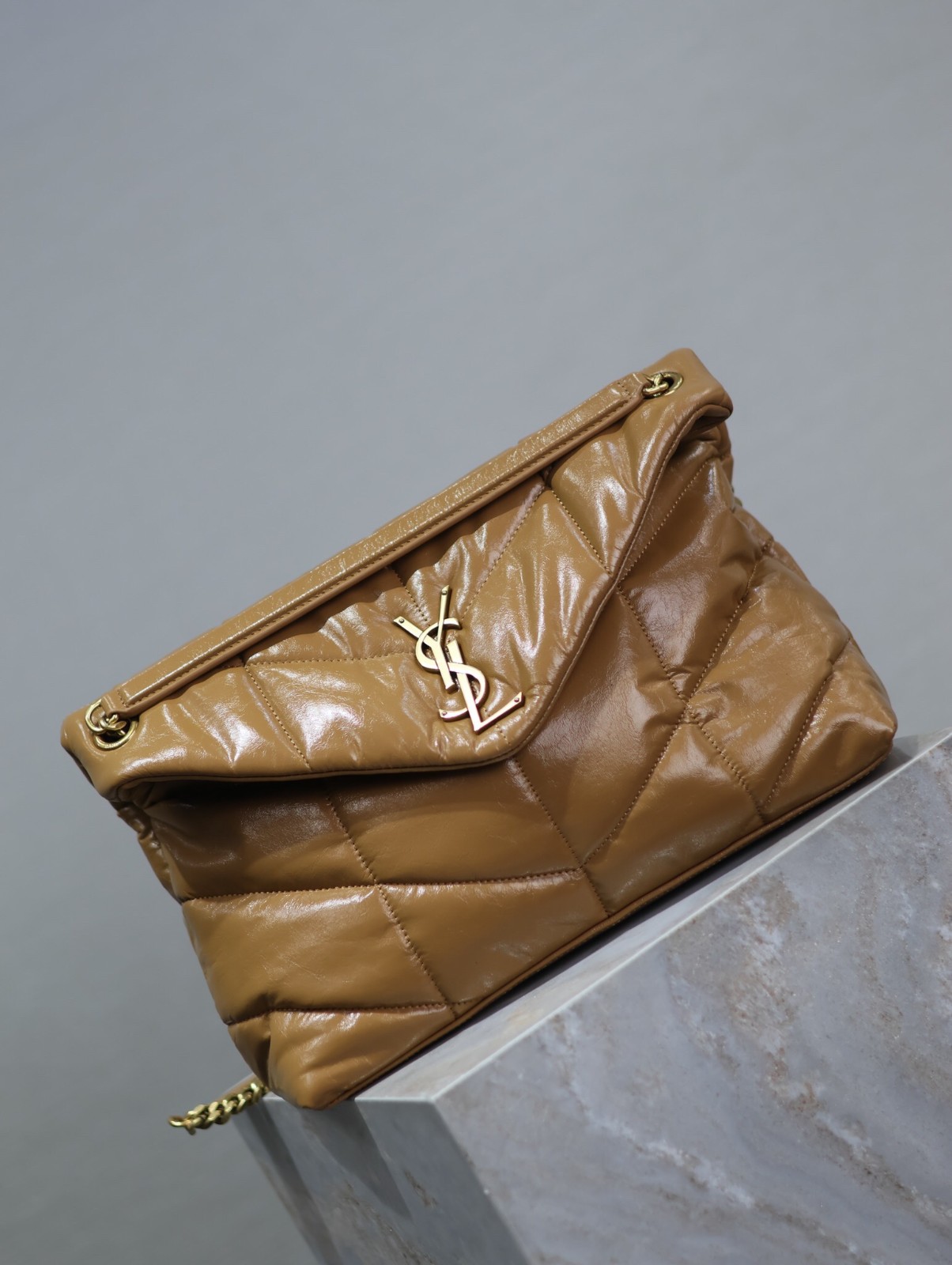067 YSL 577475