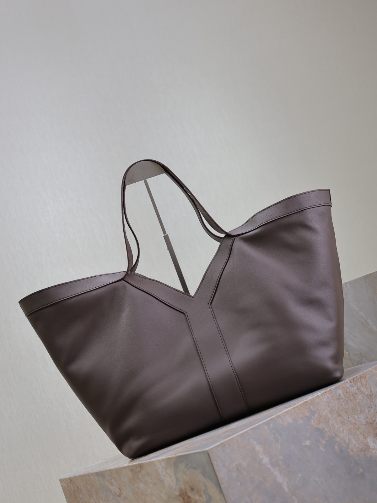 066 YSL 817602