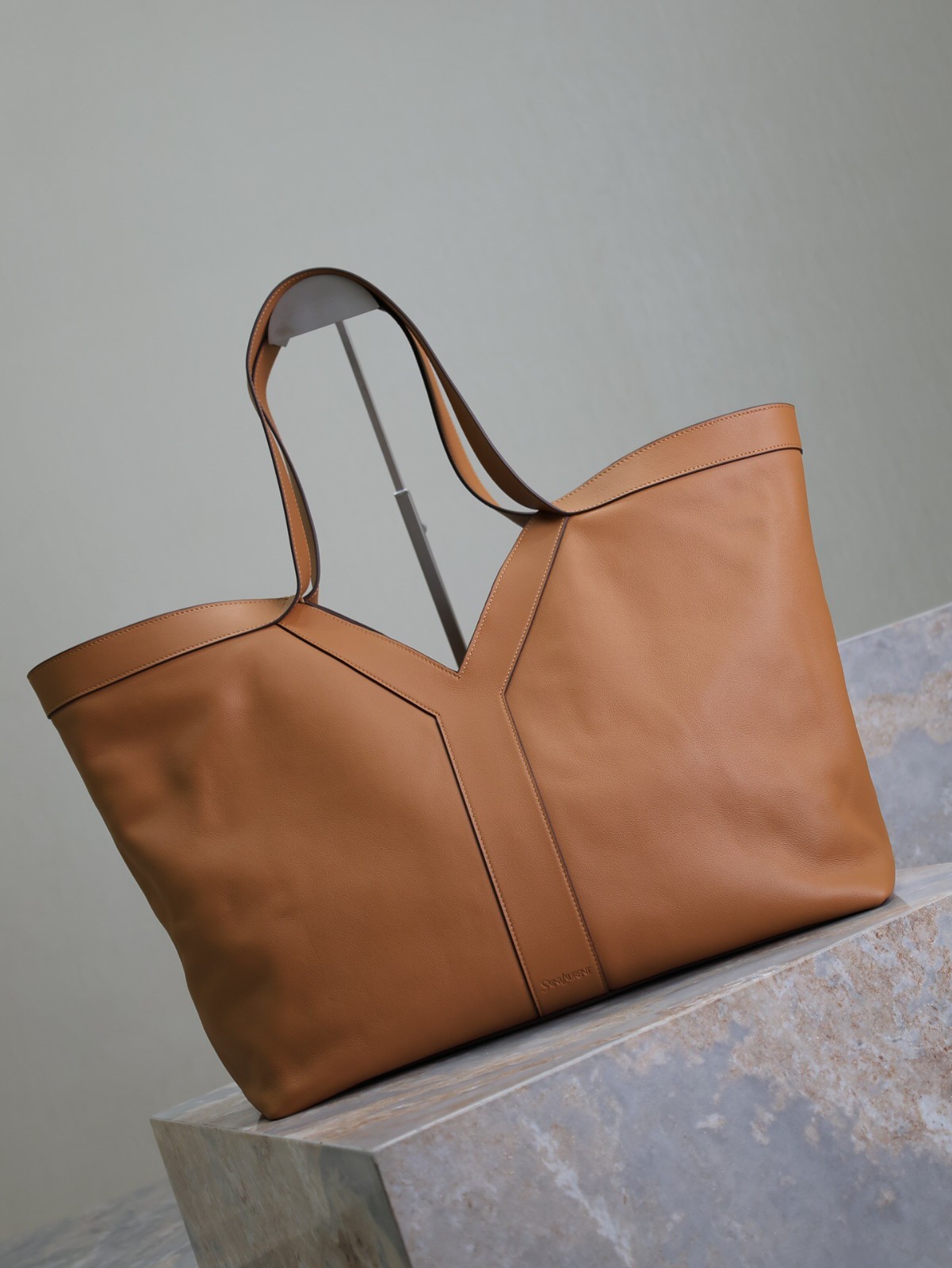 062 YSL  817602