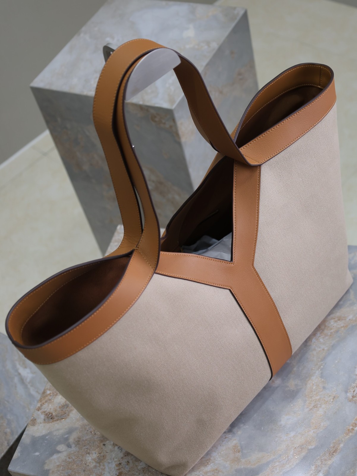 060 YSL 817602