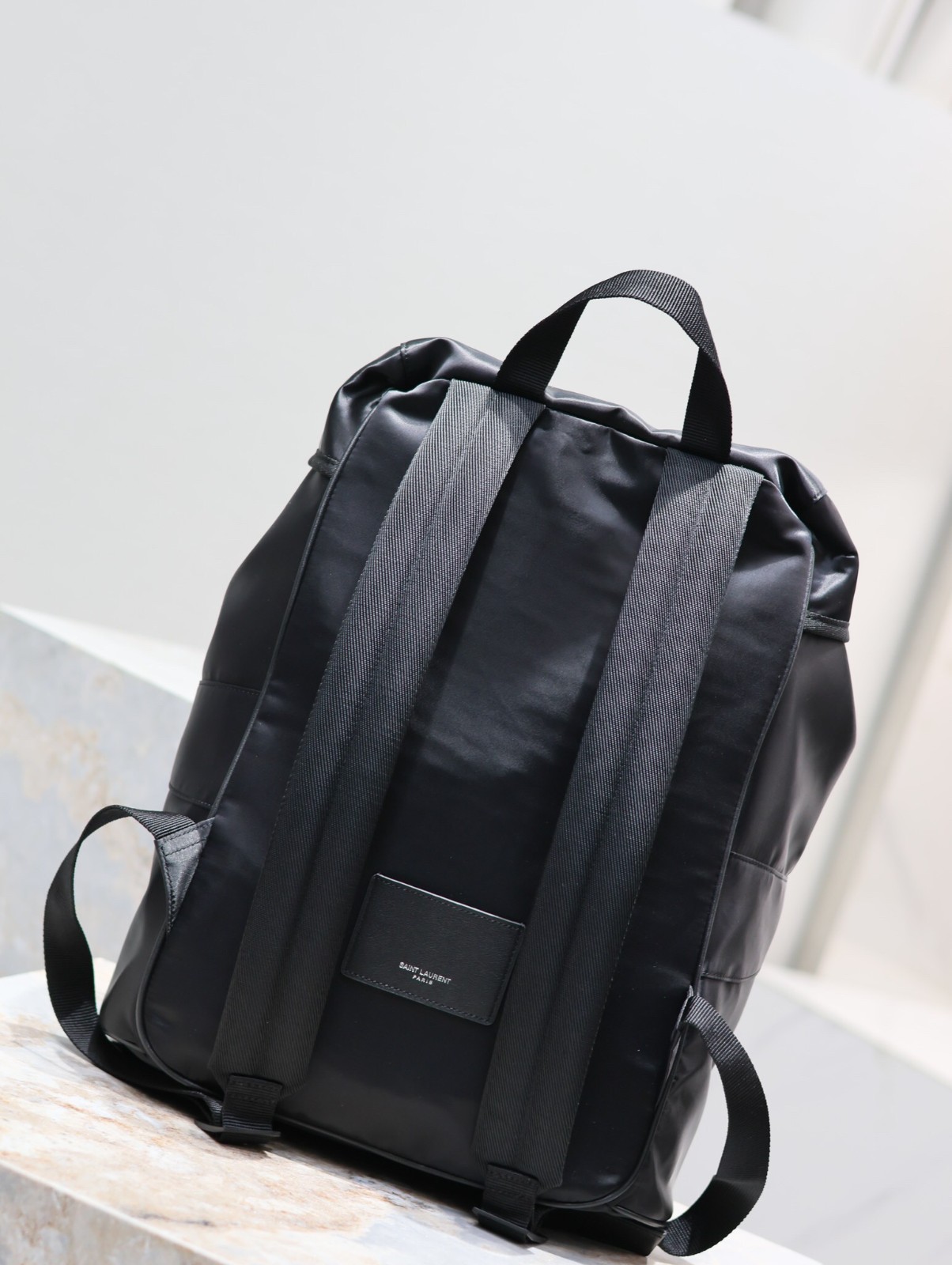 050 YSL 765285