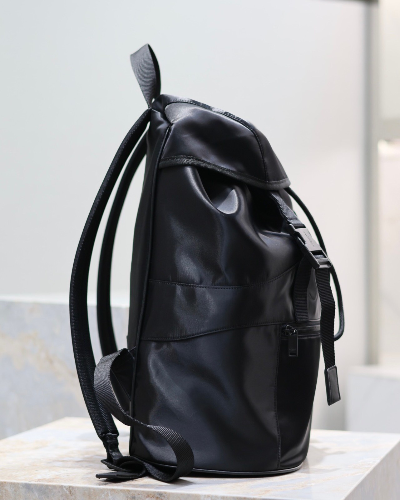 050 YSL 765285