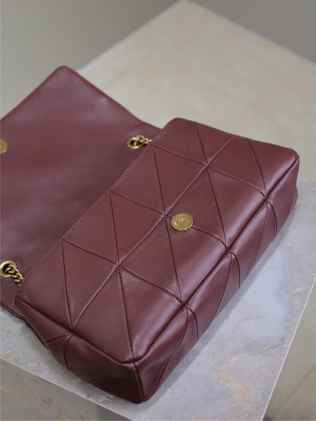 046 YSL 515821