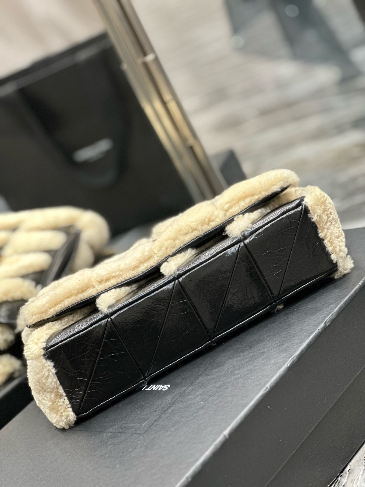 042 YSL 515821