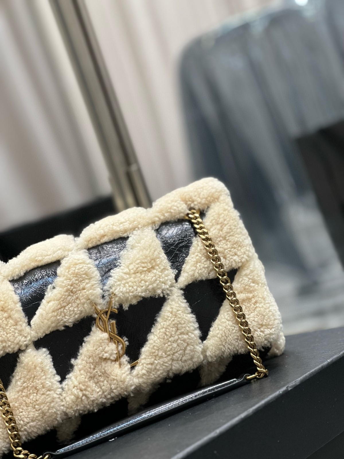 042 YSL 515821