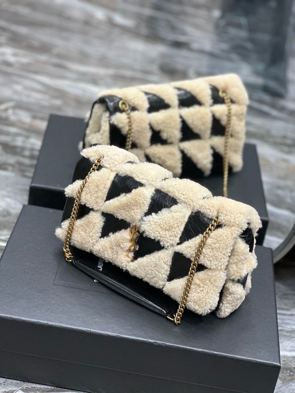 042 YSL 515821