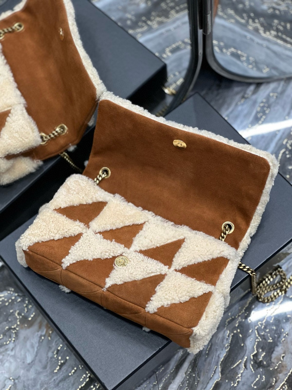 040 YSL 515821