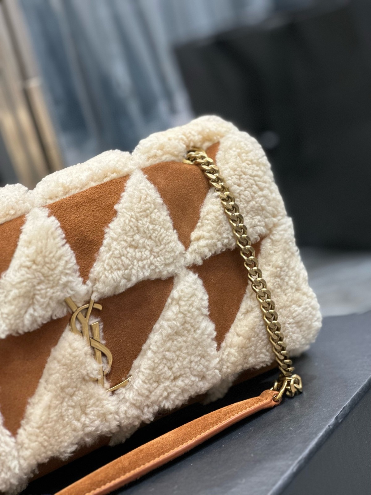 040 YSL 515821