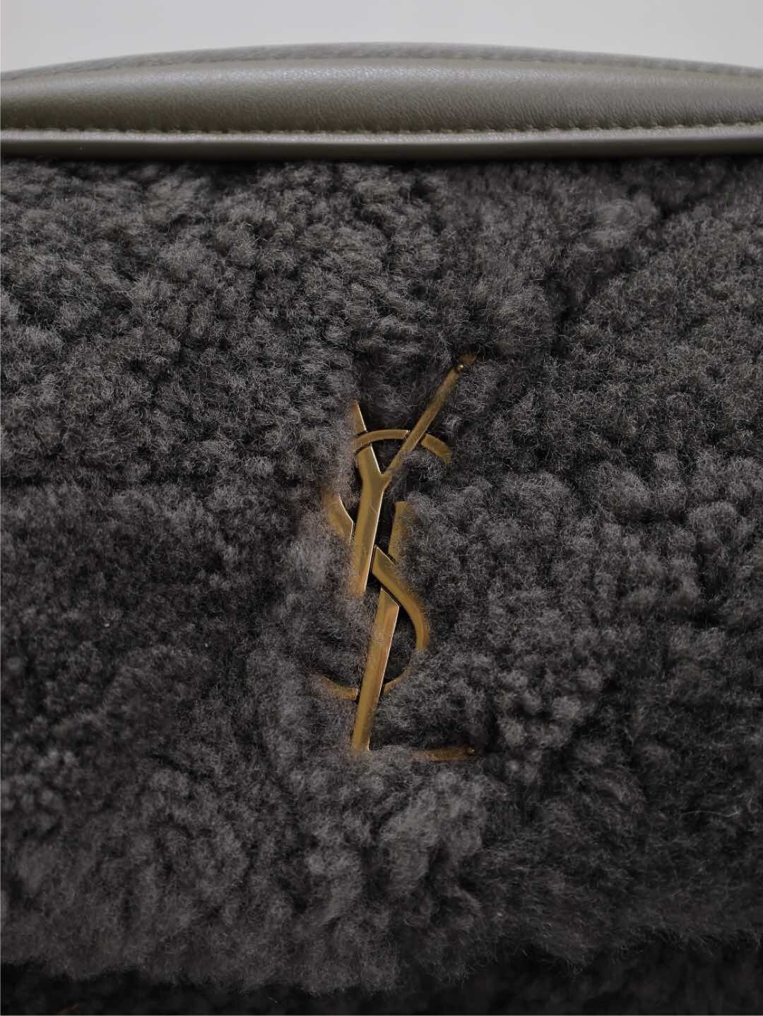 039 YSL 515821