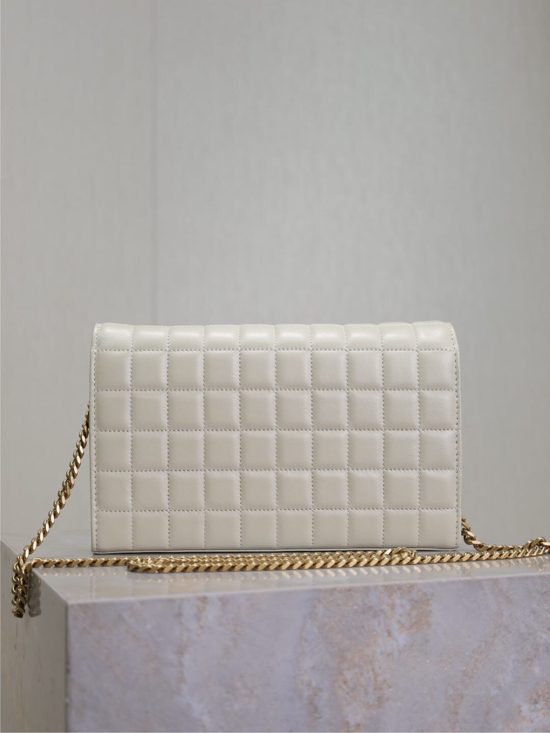 037 YSL 743364