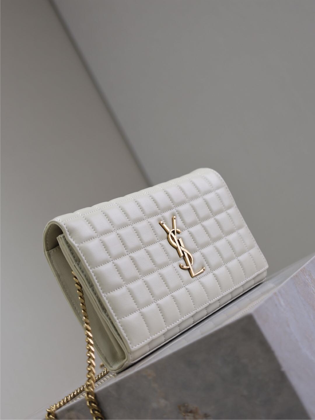 037 YSL 743364
