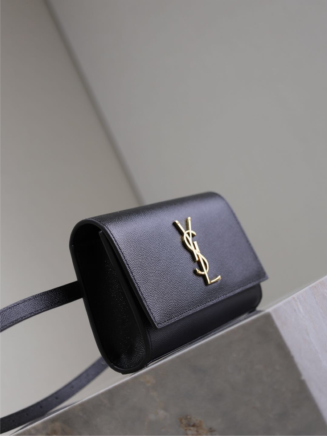 035 YSL 534395