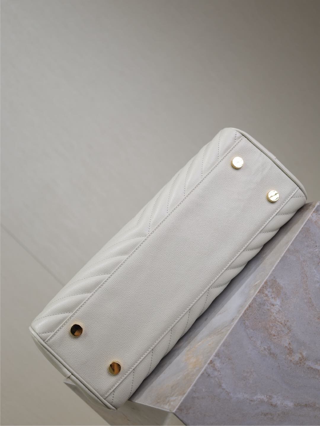 032 YSL 668900