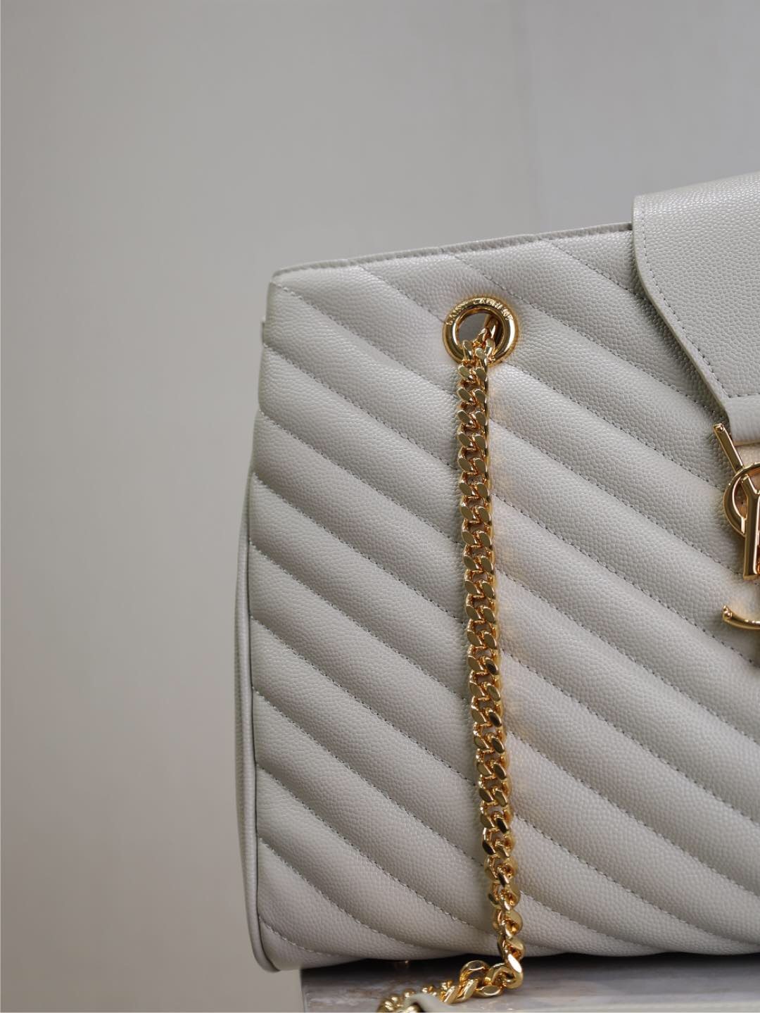 032 YSL 668900