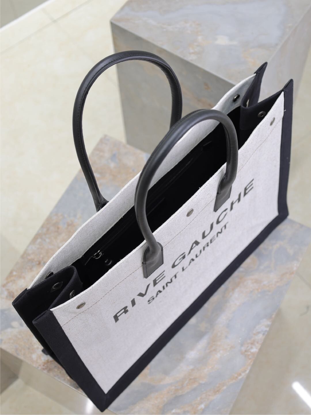 025 YSL 509415