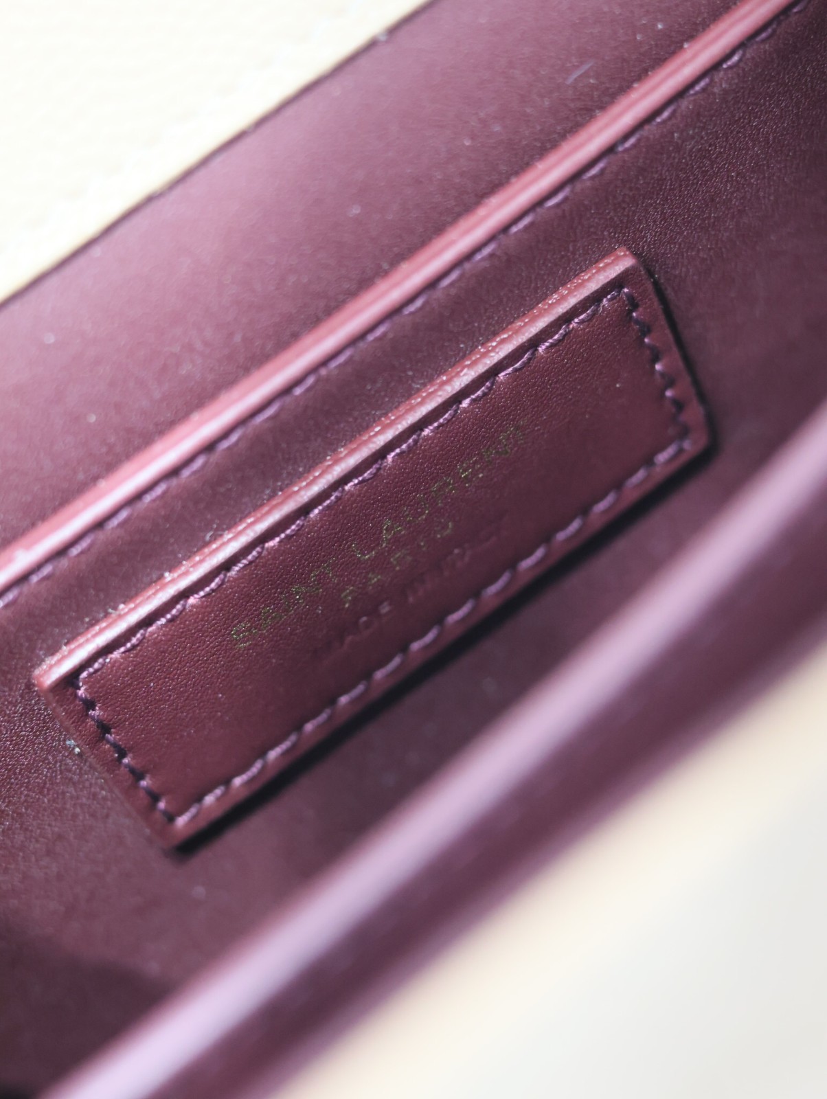 023 YSL 602716