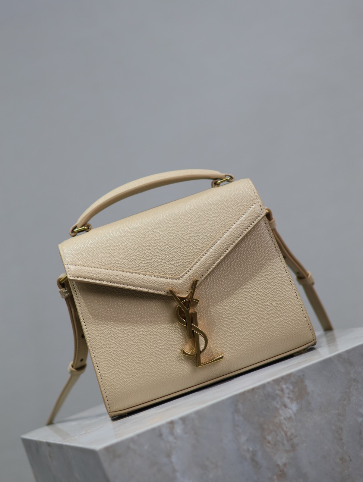 023 YSL 602716