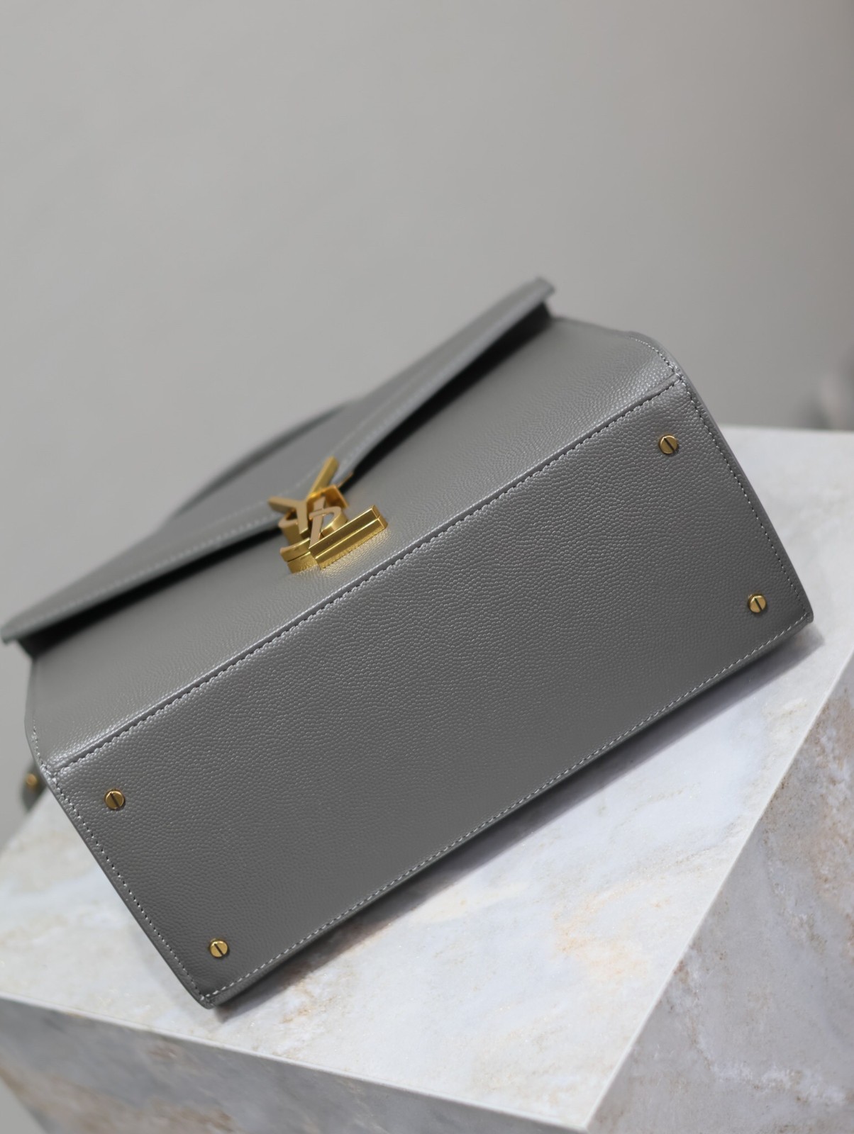 020 YSL 578000