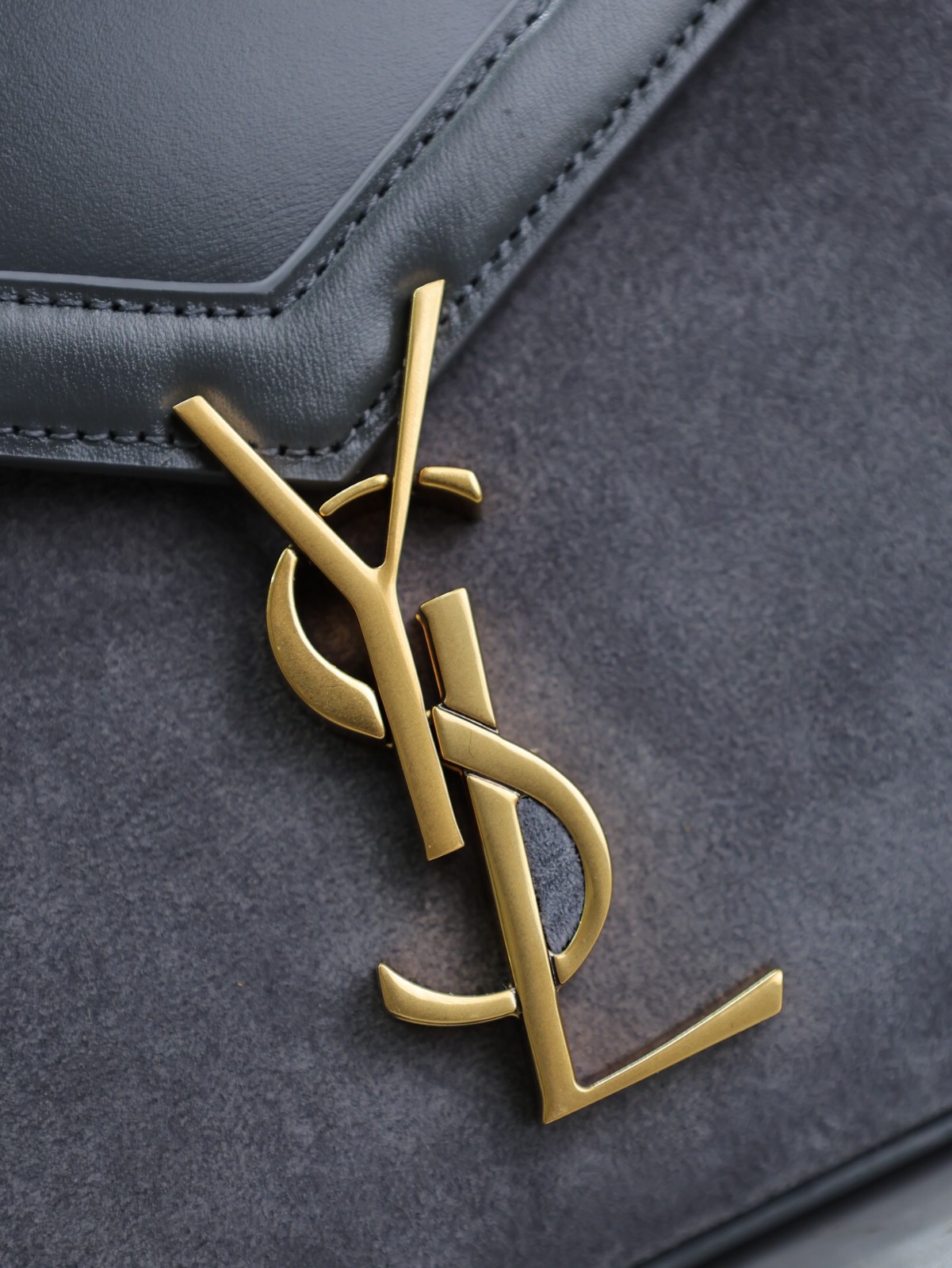 019 YSL 578000