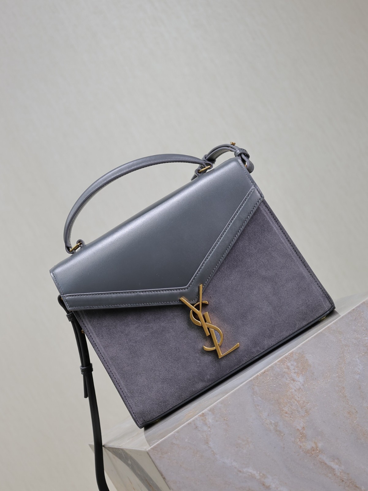 019 YSL 578000
