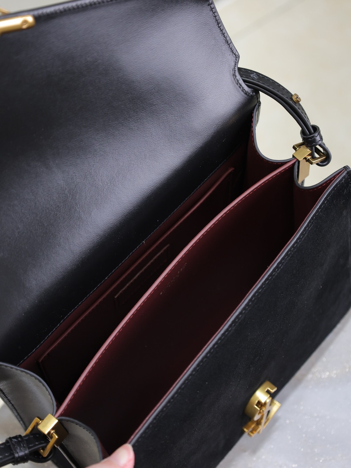 018 YSL  578000