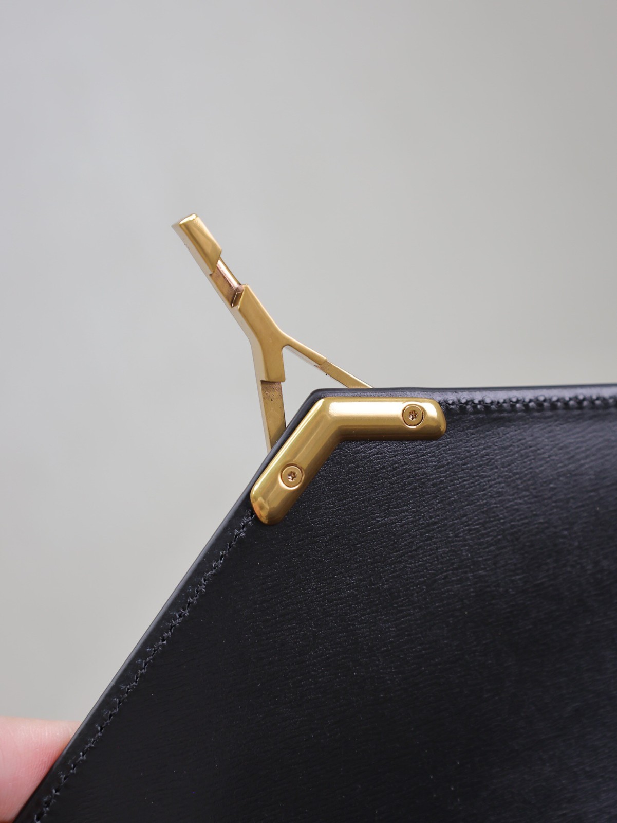 018 YSL  578000