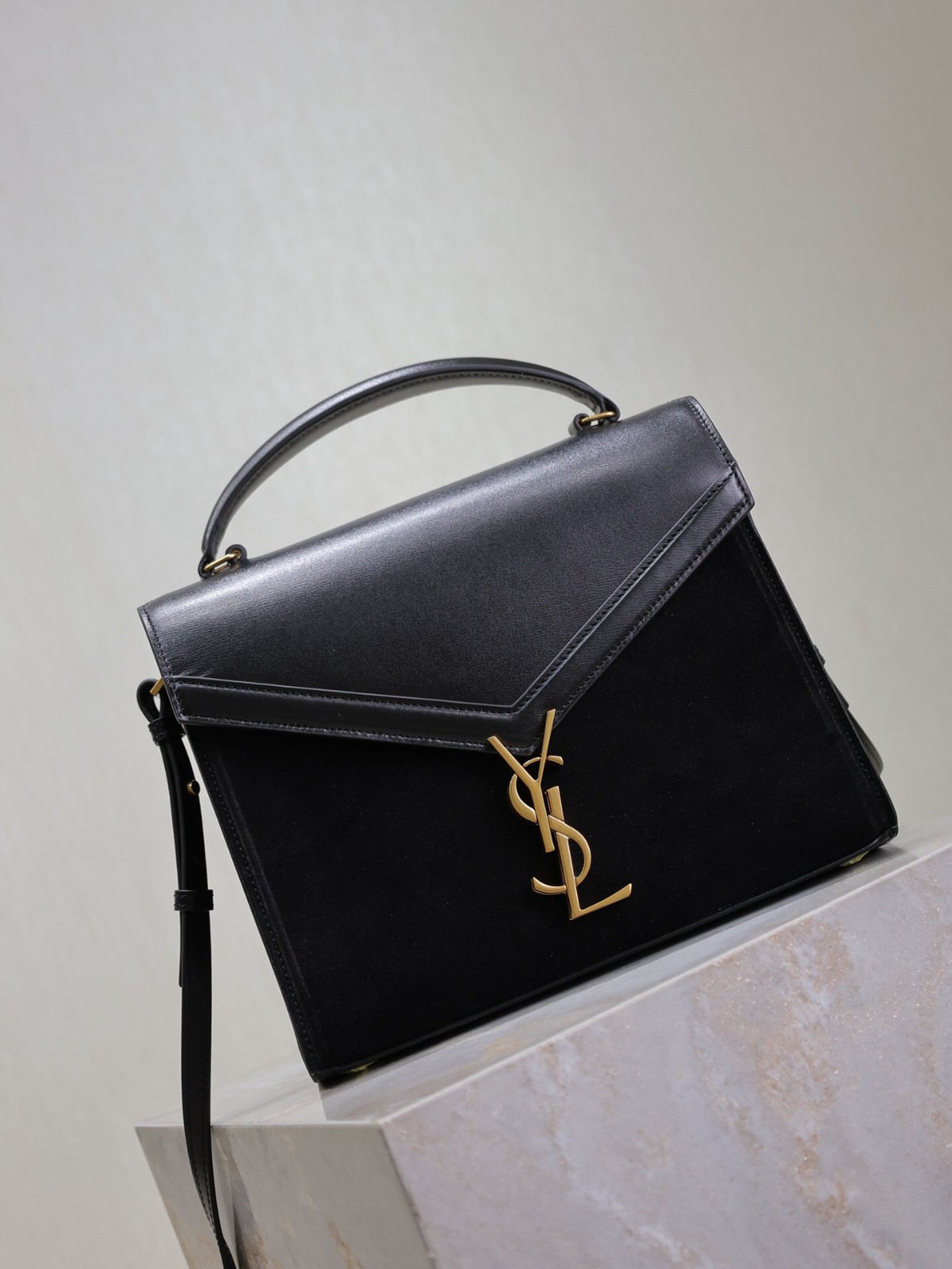 018 YSL  578000