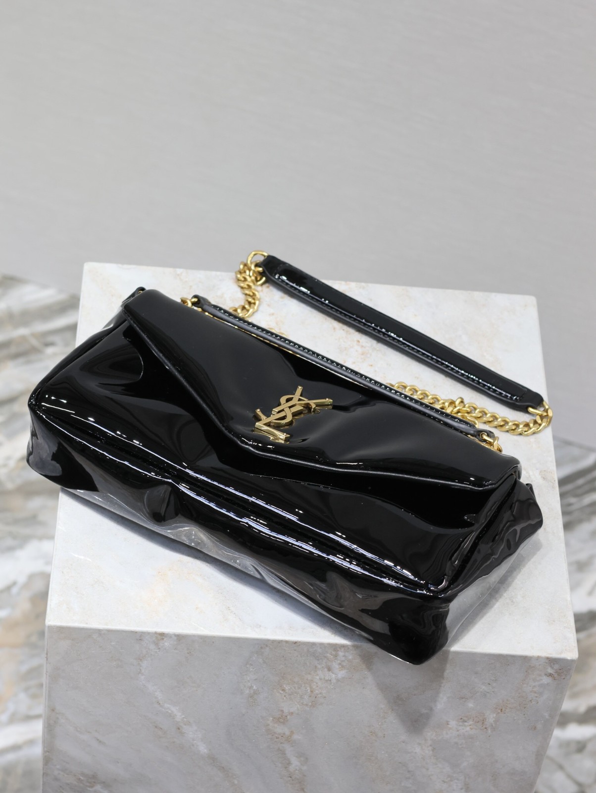 012 YSL 734153