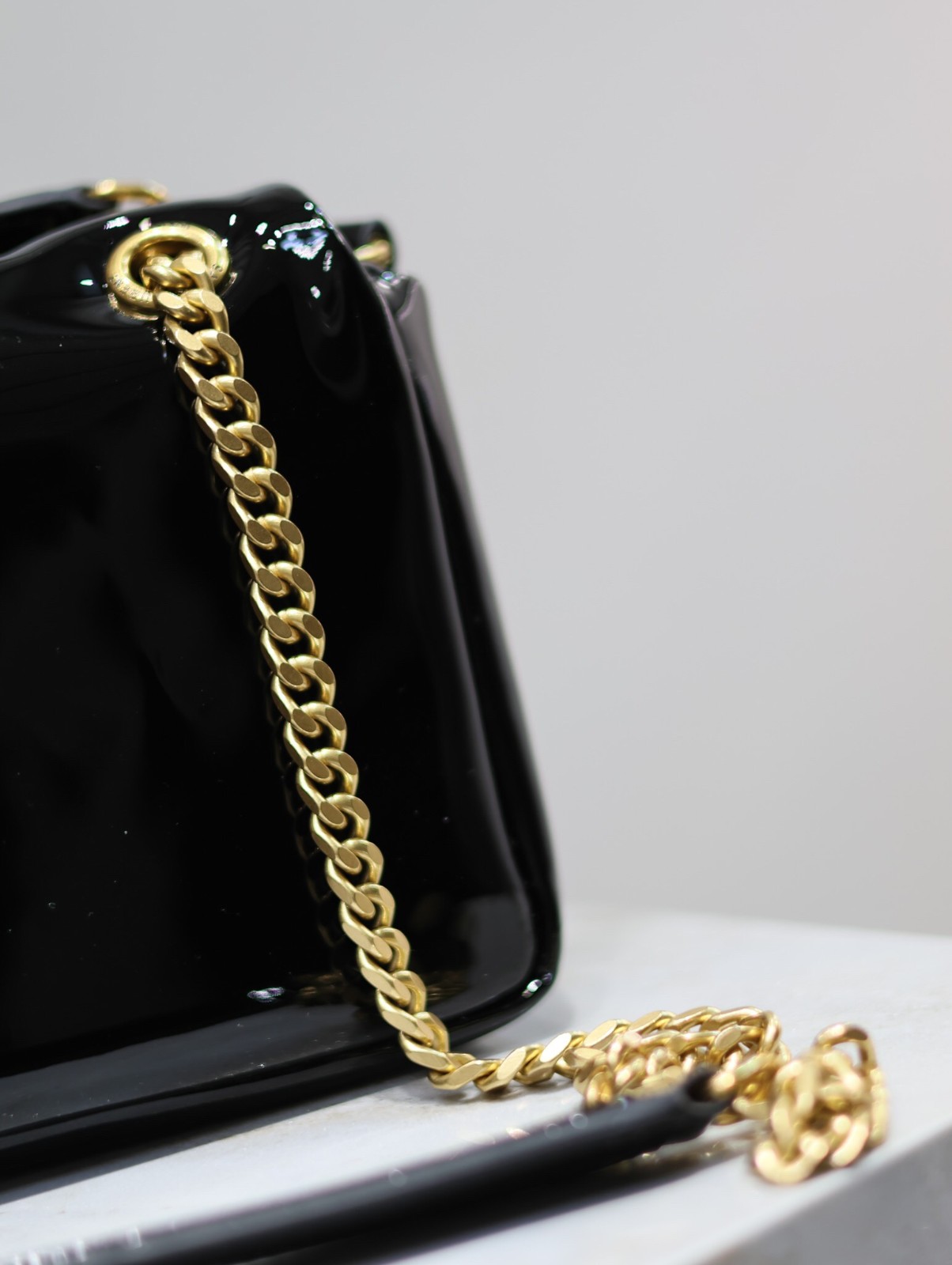 012 YSL 734153