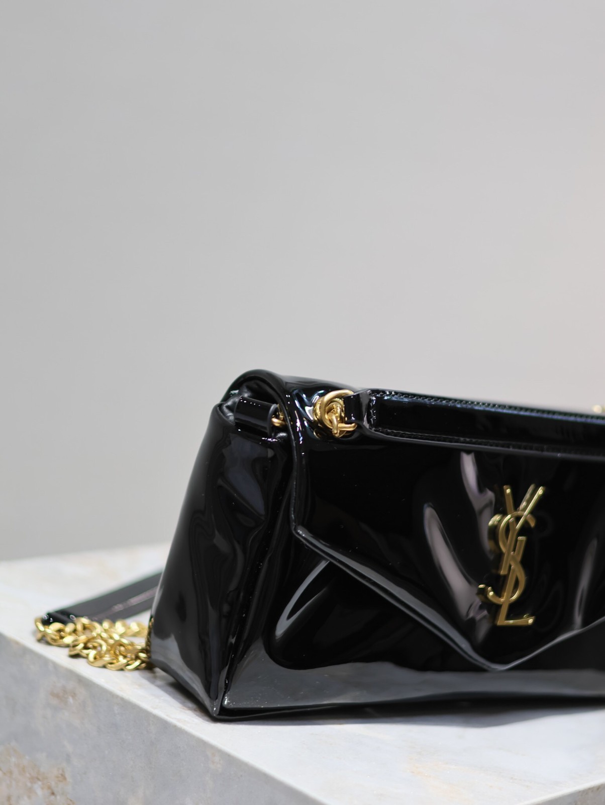 012 YSL 734153