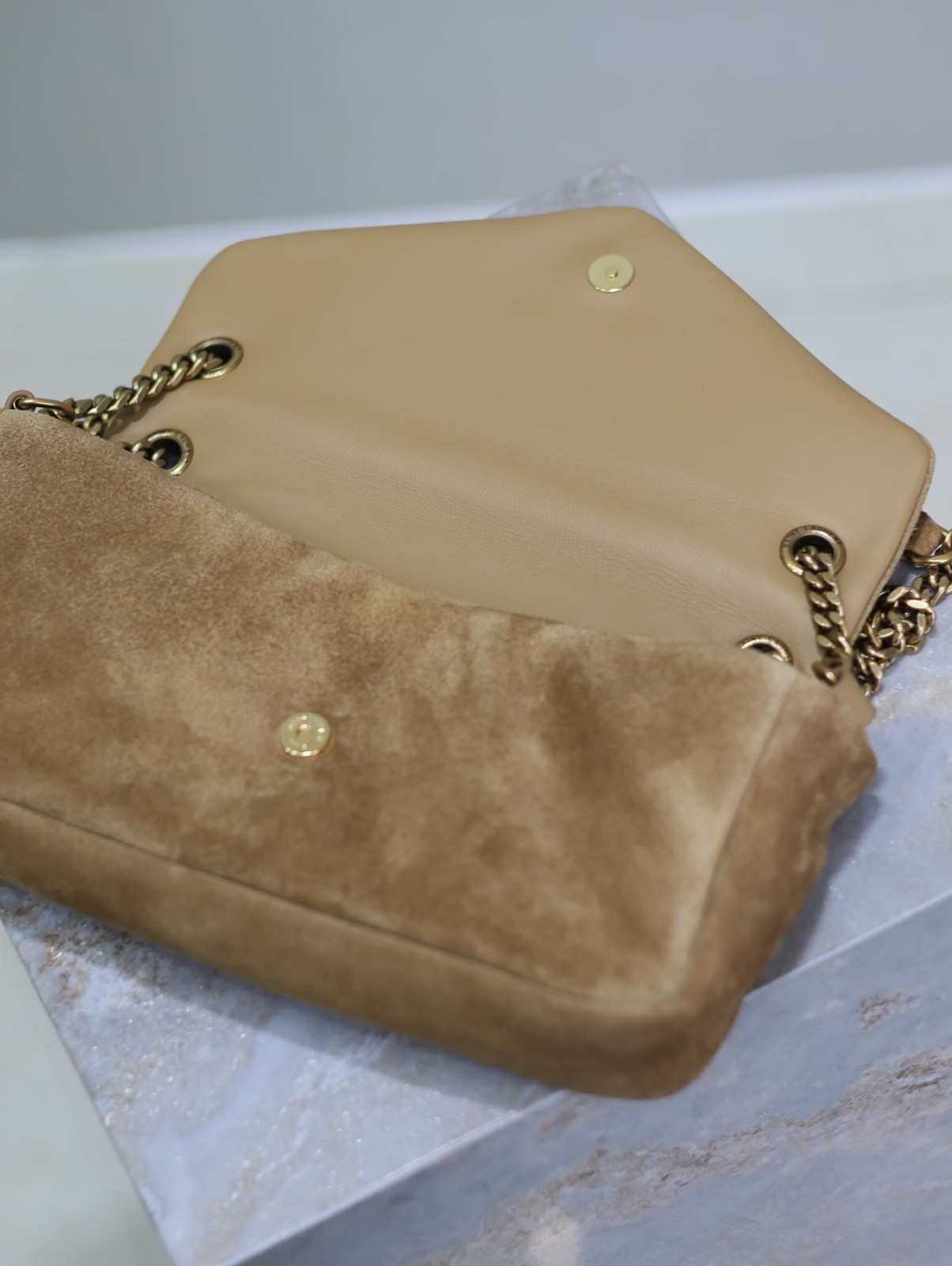 011 YSL 734153