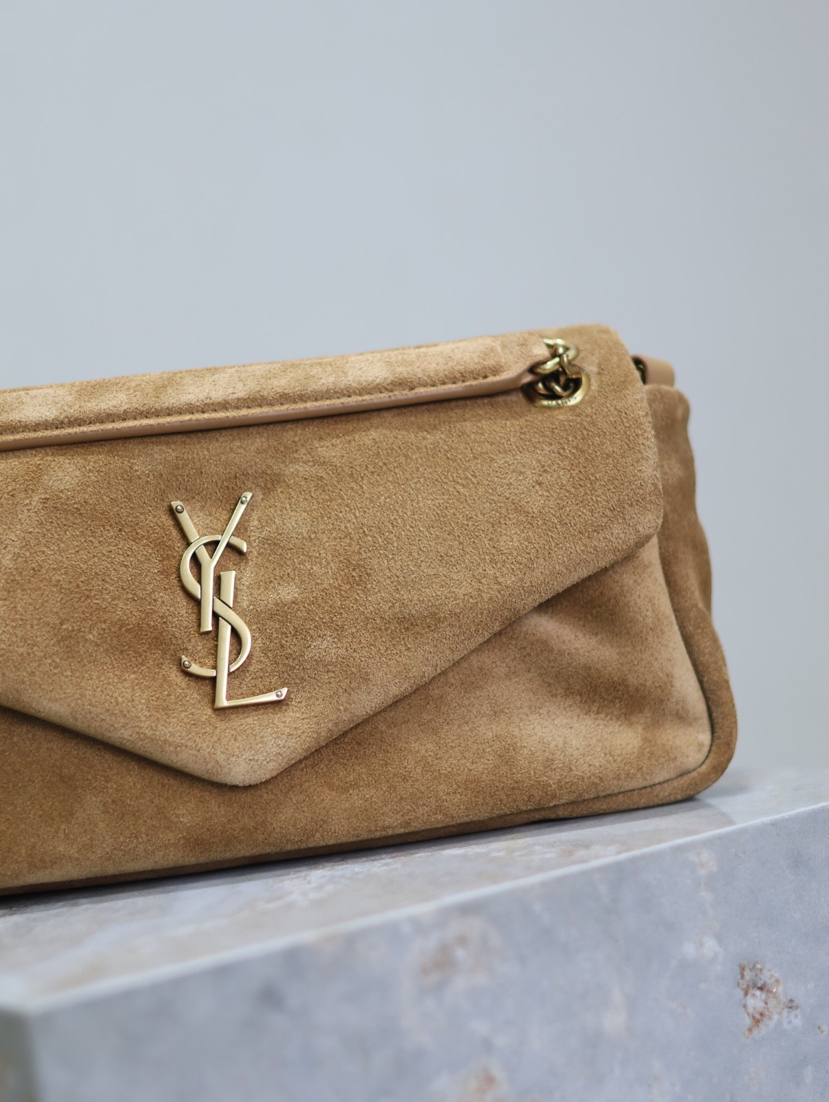 011 YSL 734153