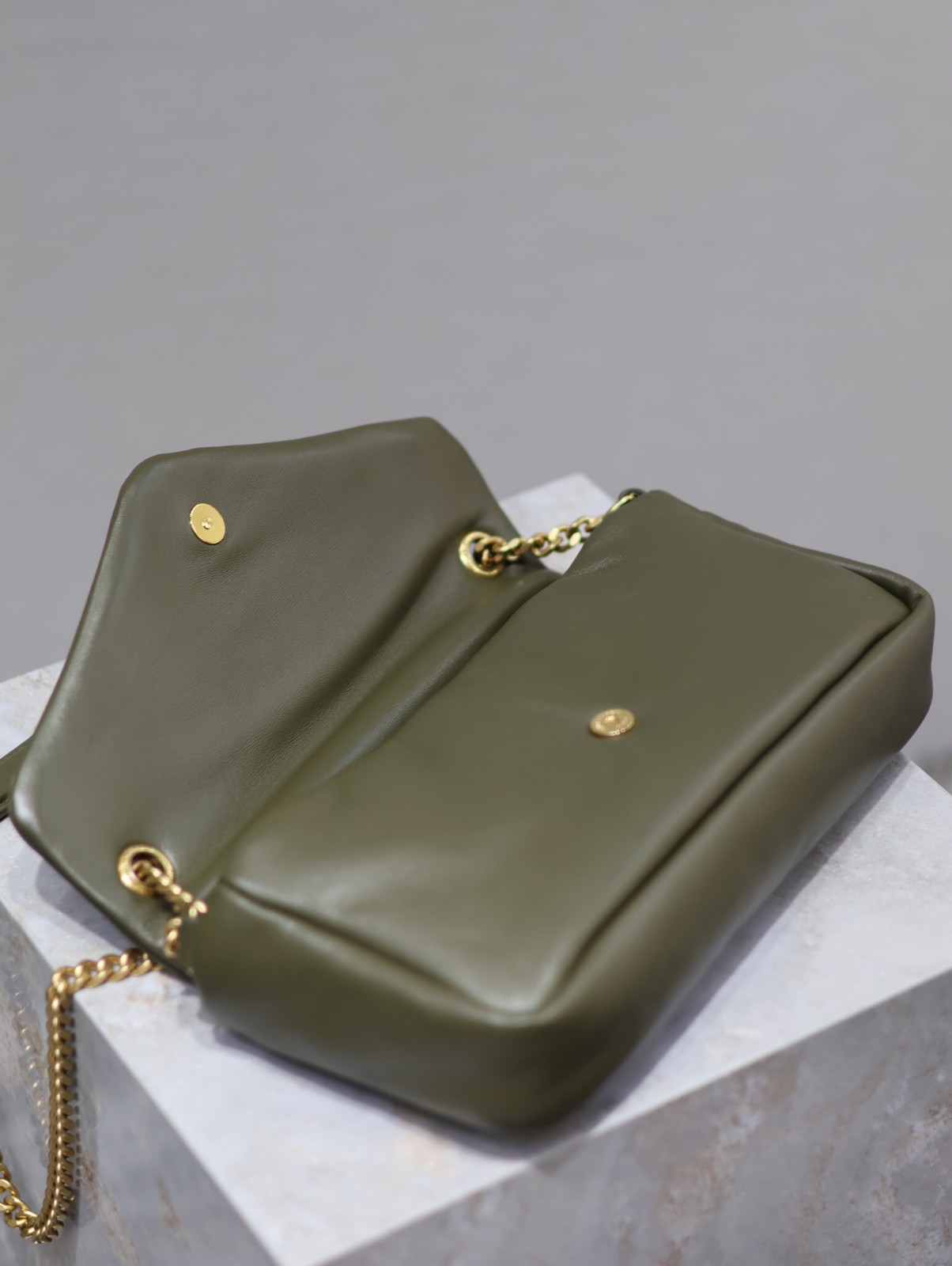 007 YSL 734153
