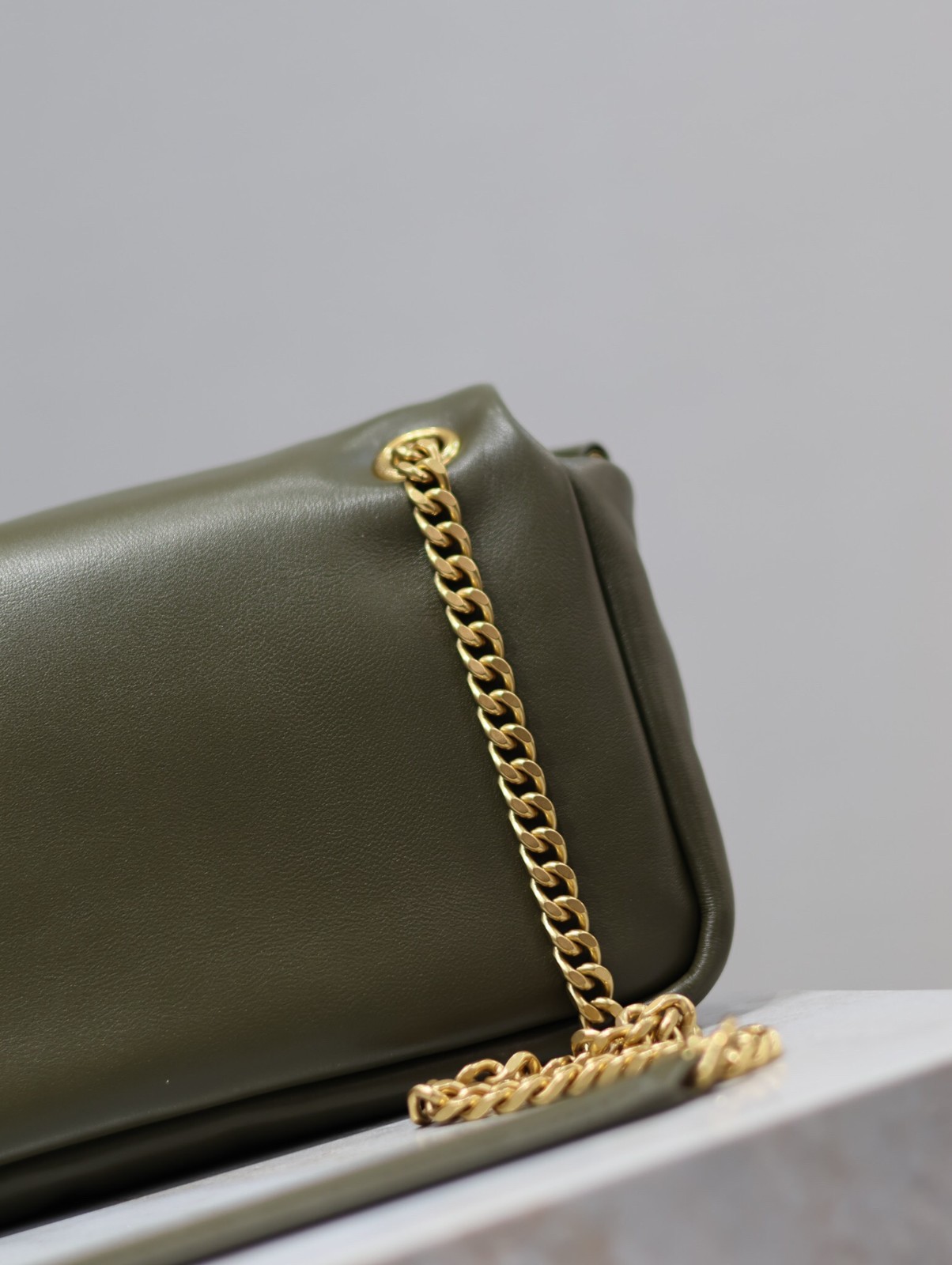 007 YSL 734153