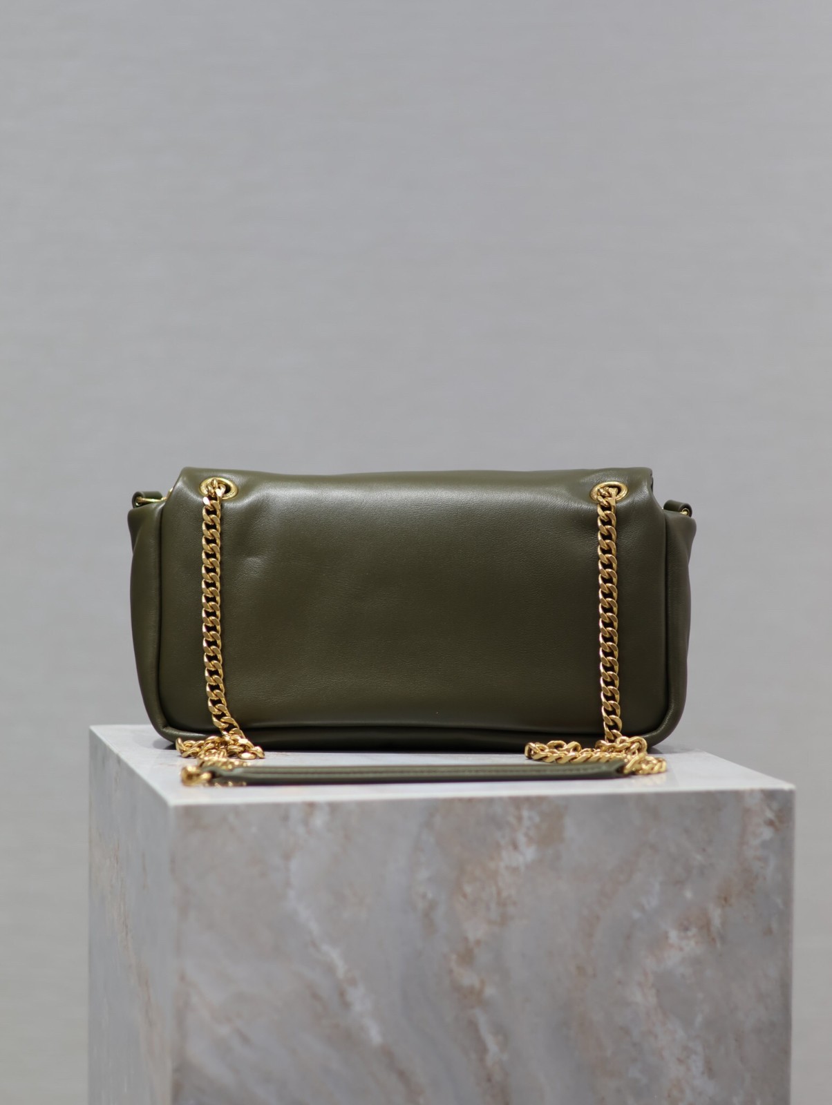 007 YSL 734153