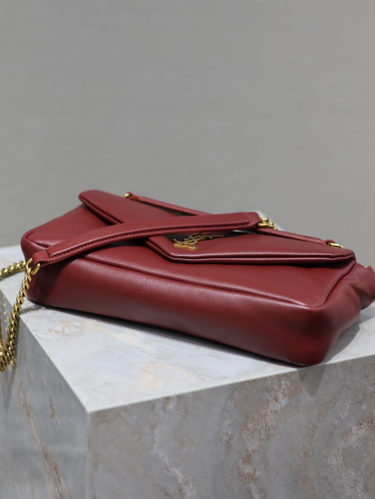 006 YSL 734153