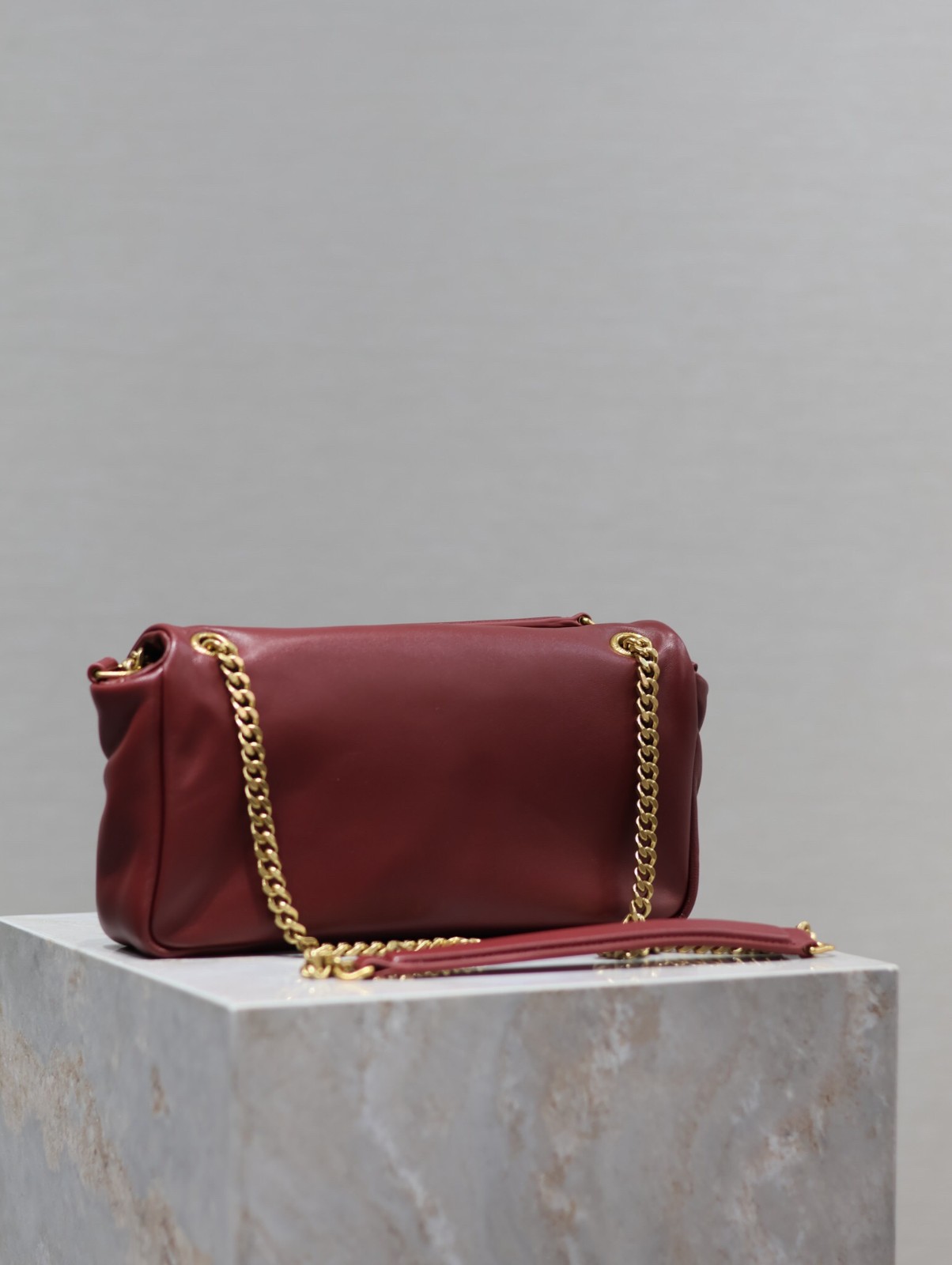 006 YSL 734153