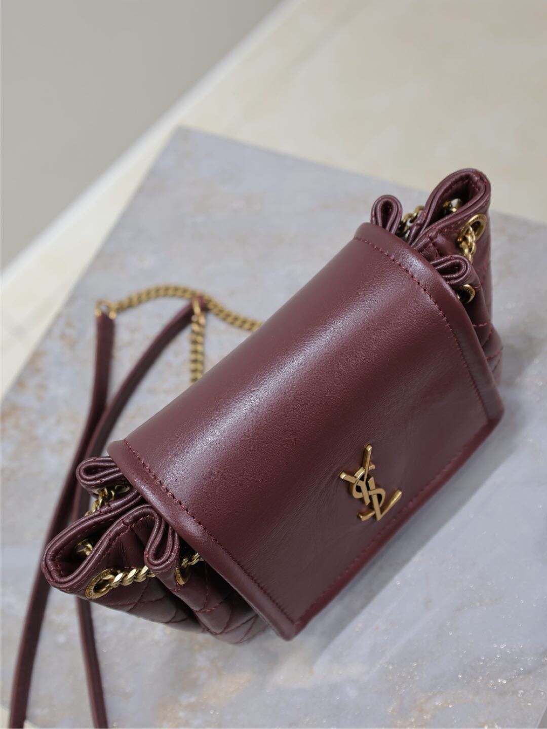 002 YSL  672738