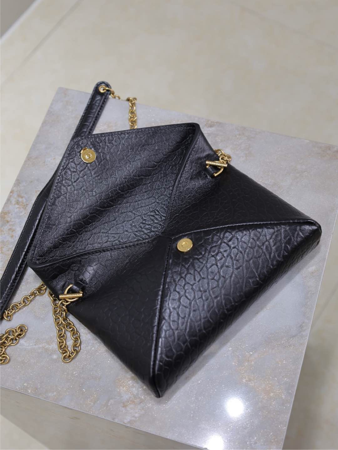 118 YSL 819271