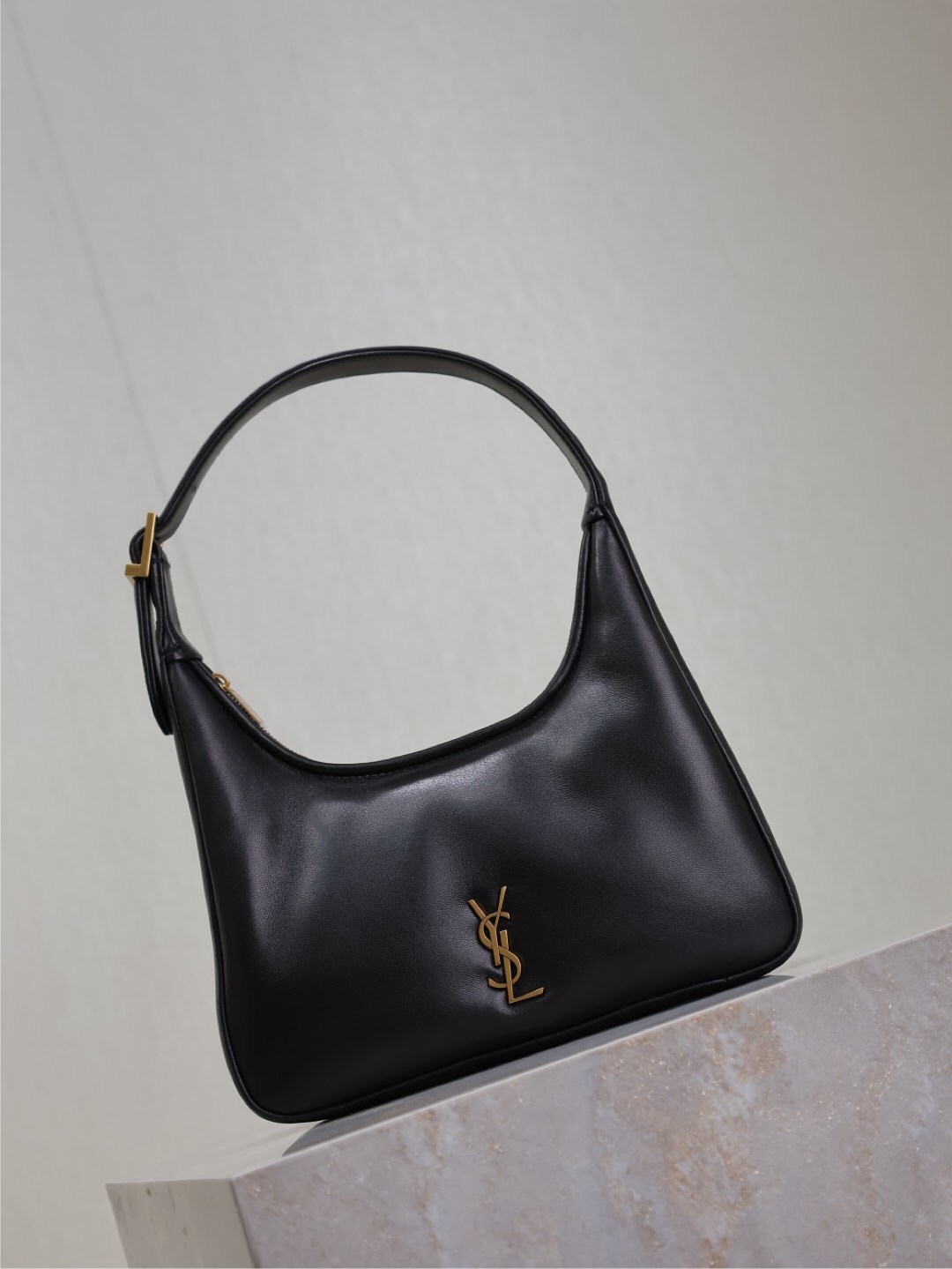 117 YSL 791484