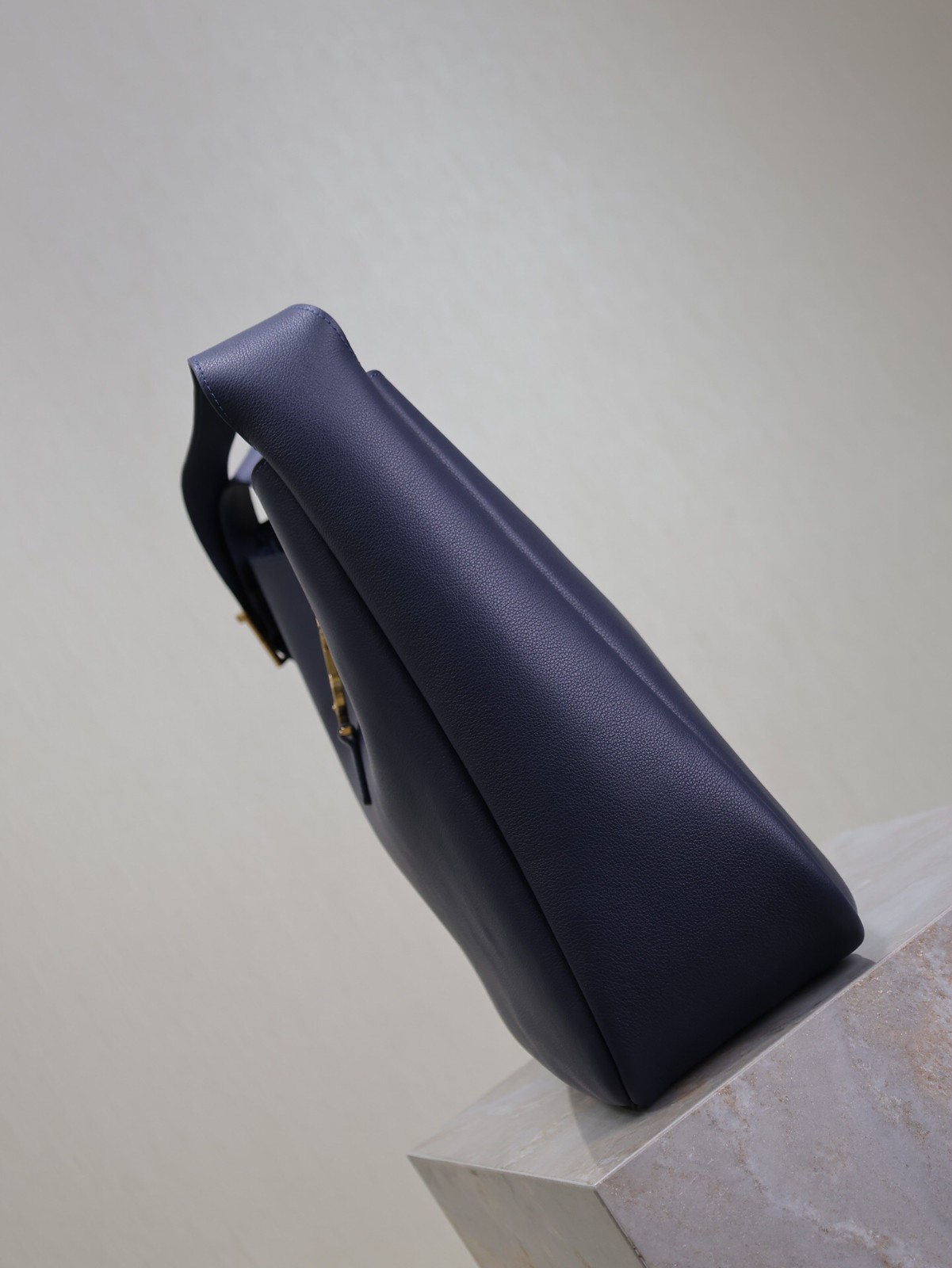 116 YSL 753837