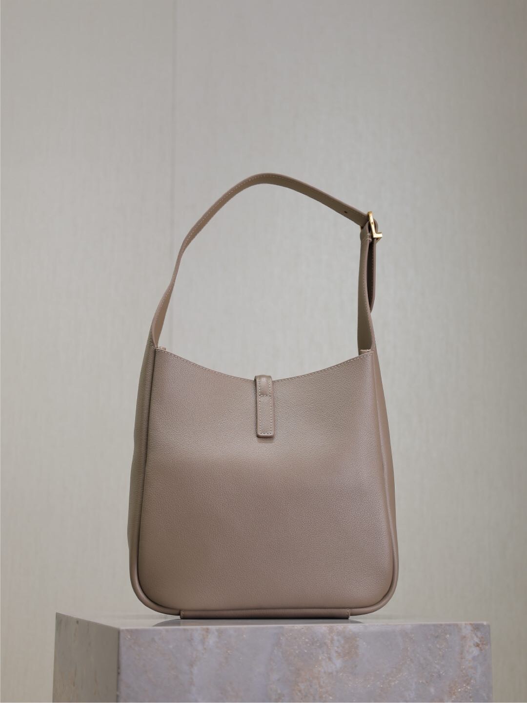 114 YSL 713938卡其