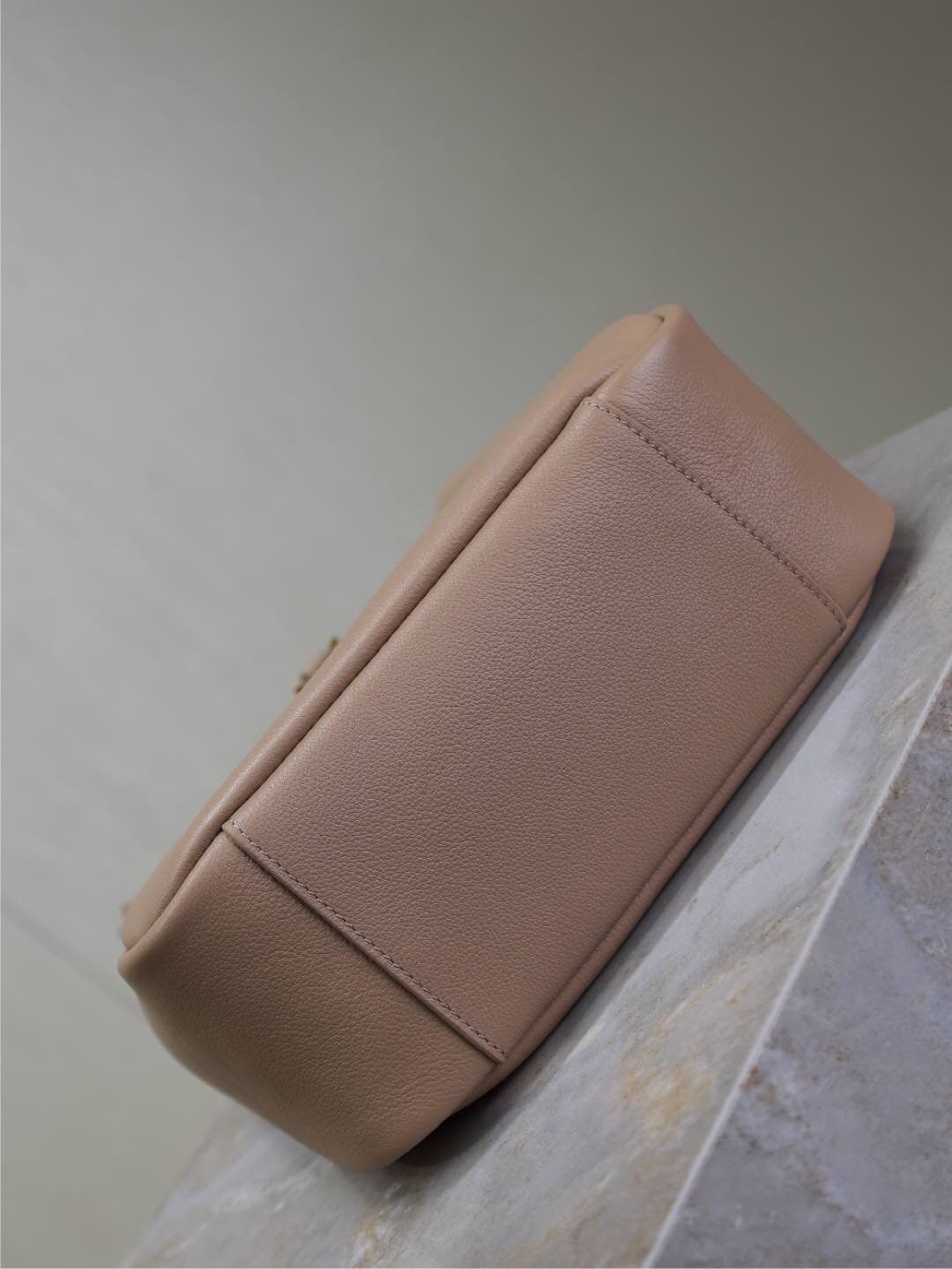 111 YSL 713938豆沙色