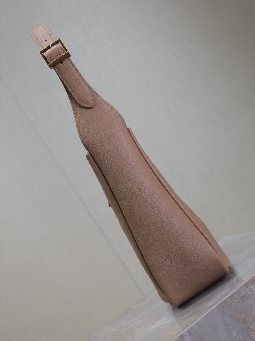 111 YSL 713938豆沙色