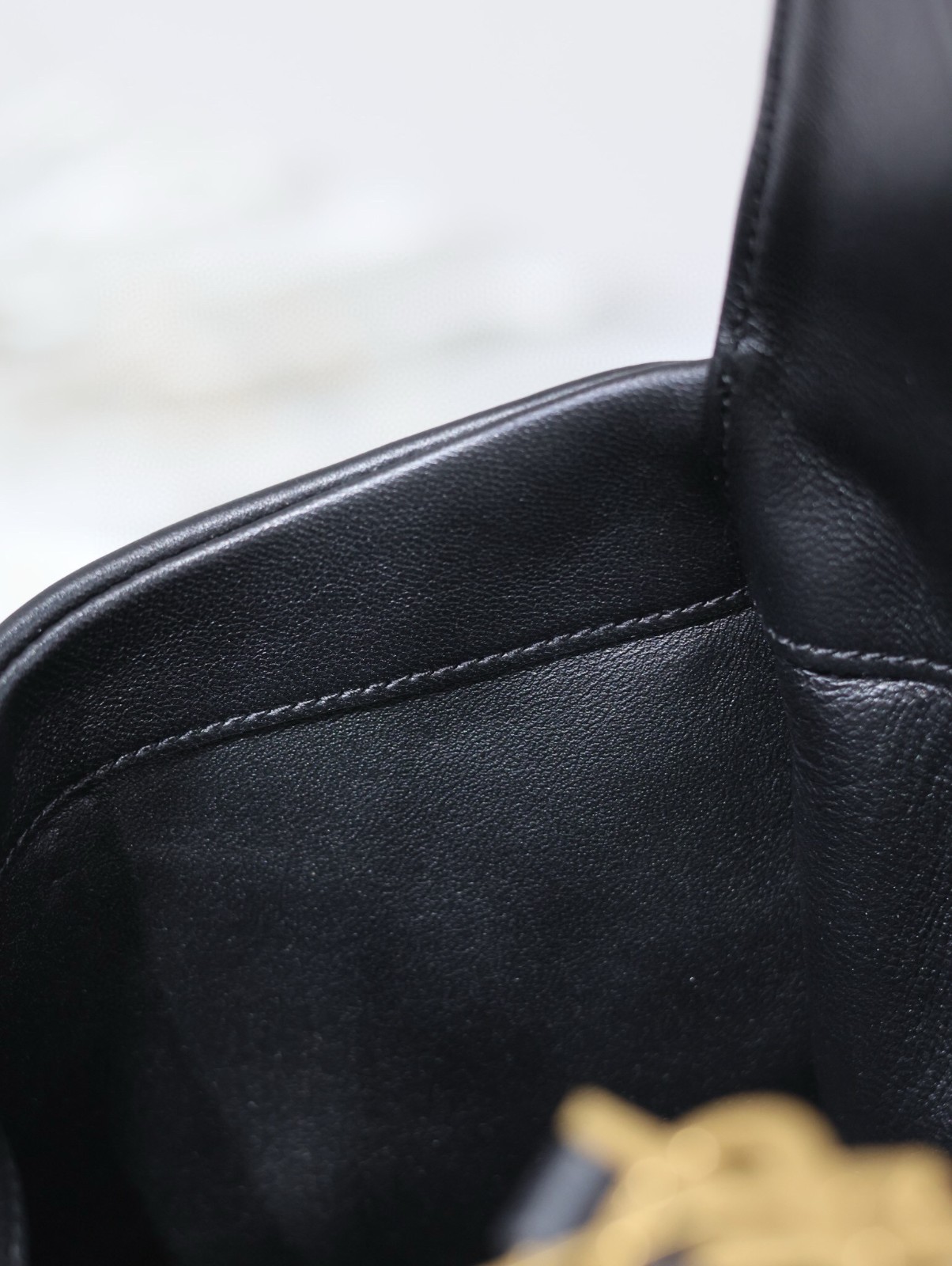 110 YSL 713938羊皮